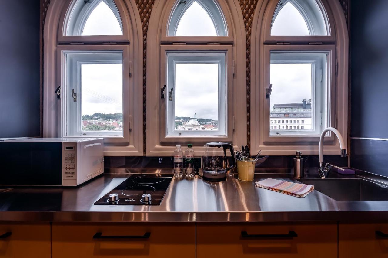 Leogrand Apartments On Kniazia Romana 6 Λβιβ Εξωτερικό φωτογραφία